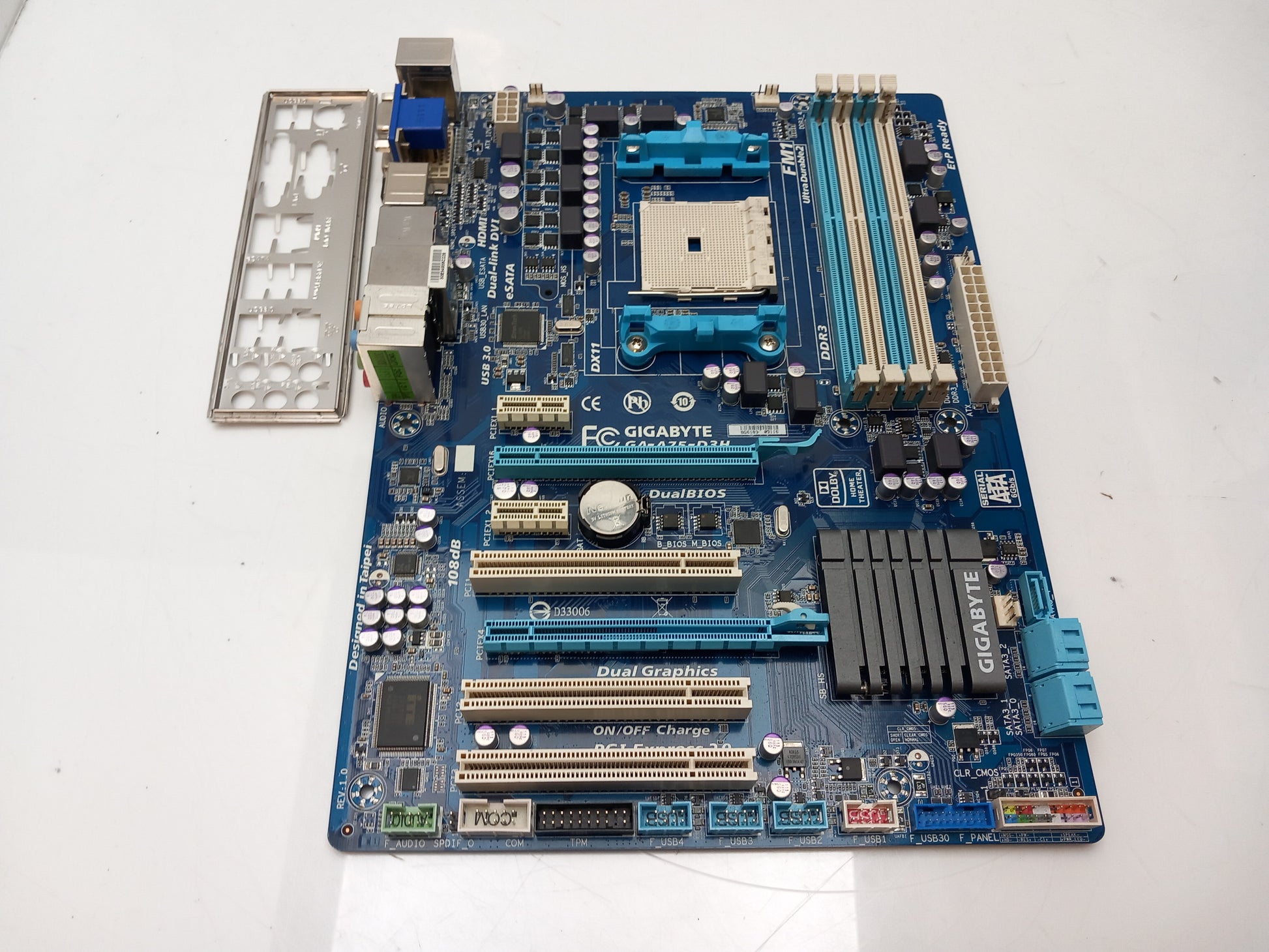 Gigabyte GA-A75-D3H Socket FM1 DDR3 ATX Motherboard With I/O Shield 