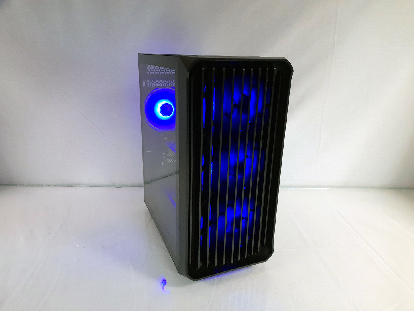 Phoenix Gaming FIRESTORM Desktop PC i7 16GB RAM 500GB SSD 2TB HD 8GB GPU Win 10