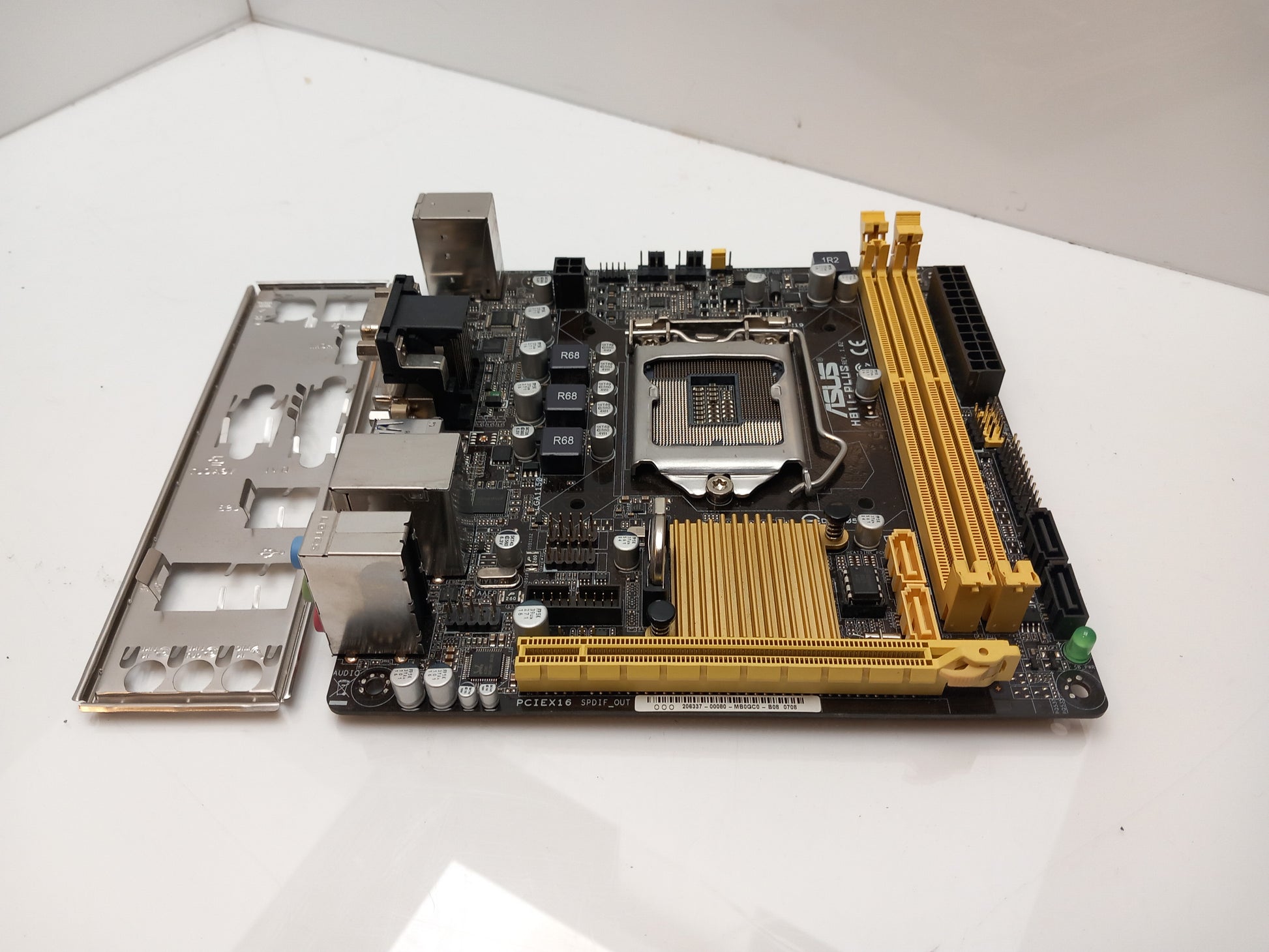 ASUS H811-Plus Socket LGA1150 DDR3 PCIe Mini-ITX Motherboard with I/O Shield