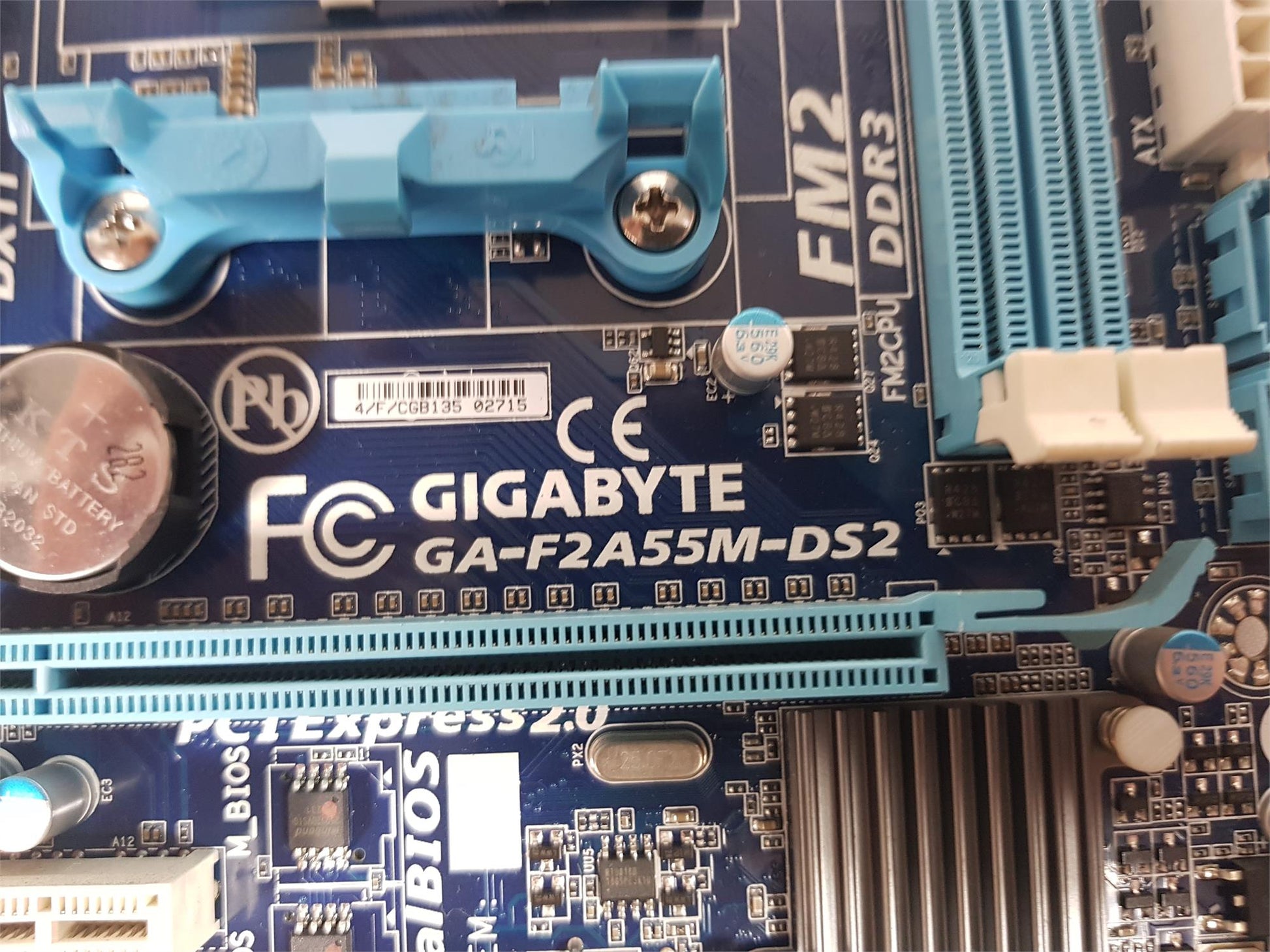 GIGABYTE GA-F2A55M-DS2 Socket FM2 DDR3 Micro ATX Motherboard With I/O