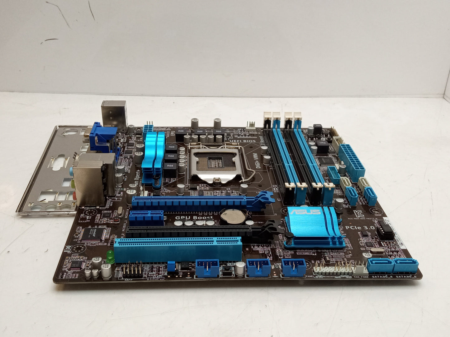 ASUS P8Z77-M Socket LGA1155 DDR3 PCI-E Micro ATX Motherboard With I/O Shield